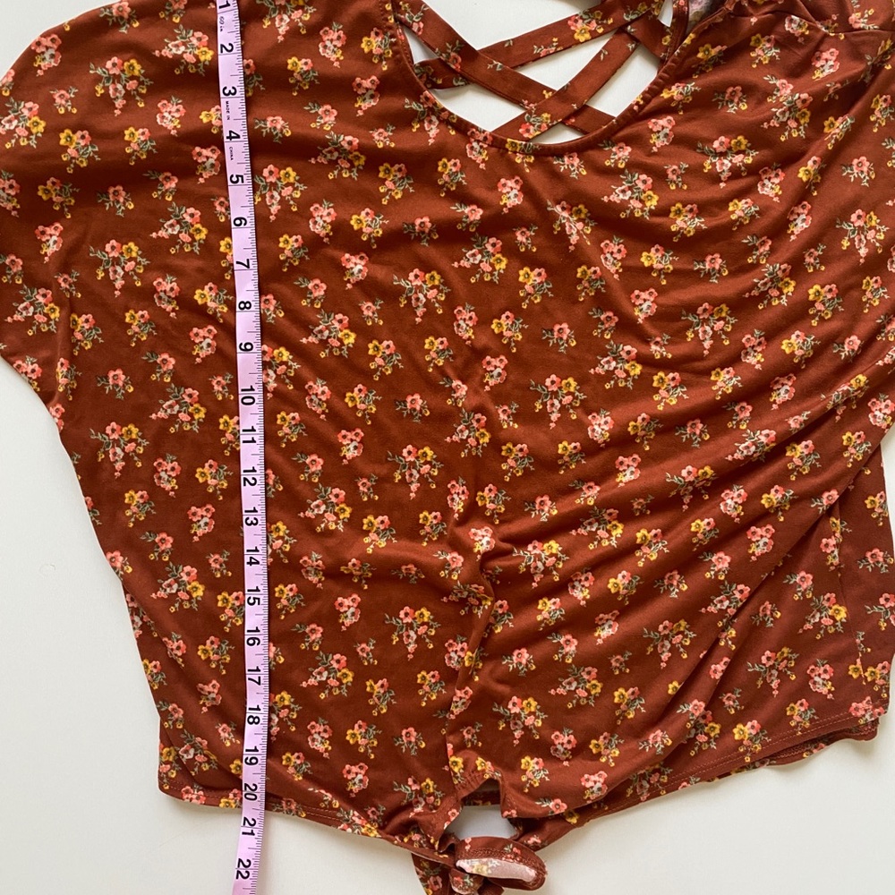 IZ Byer Boho Orange Floral Cross Back Tie Front Long Sleeve Top Juniors Small - Picture 7 of 7